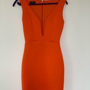 Very cute Mini dress I wore this dress one time only, it’s in great condition